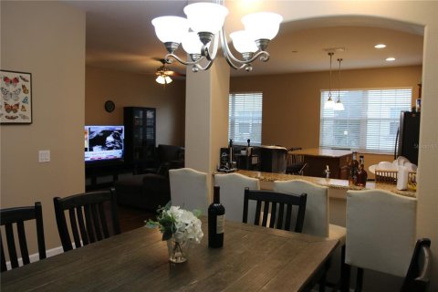 Townhouse in Tampa, Florida 4 bedrooms, 224.45 sq.m. № 2376779 - photo 24