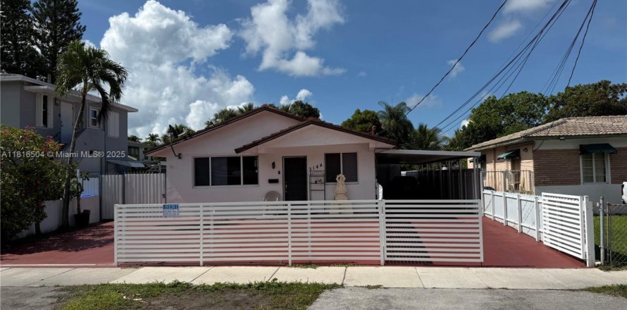 Villa ou maison à Miami, Floride 3 chambres, 130.06 m2 № 1797665