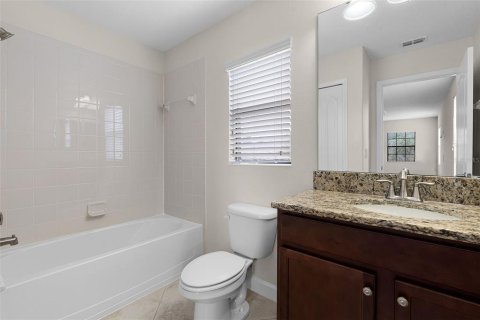 House in Winter Garden, Florida 5 bedrooms, 234.67 sq.m. № 1849644 - photo 26