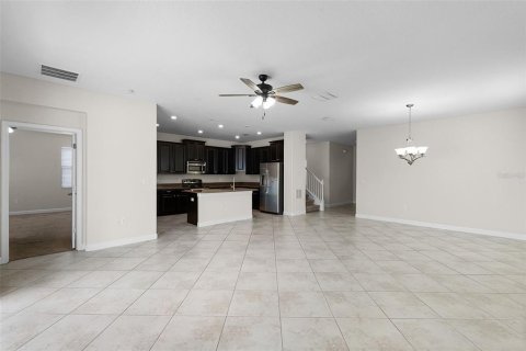 House in Winter Garden, Florida 5 bedrooms, 234.67 sq.m. № 1849644 - photo 8
