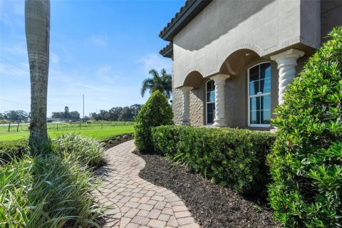 Villa ou maison à vendre à Kissimmee, Floride: 4 chambres, 335.01 m2 № 1552085 - photo 6