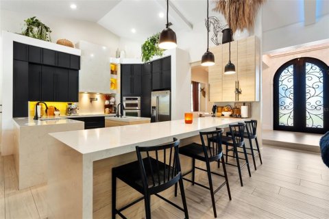 Villa ou maison à vendre à Kissimmee, Floride: 4 chambres, 335.01 m2 № 1552085 - photo 17