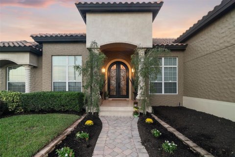 Villa ou maison à vendre à Kissimmee, Floride: 4 chambres, 335.01 m2 № 1552085 - photo 8