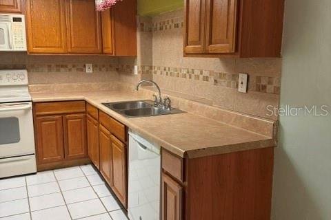 Villa ou maison à louer à Hudson, Floride: 3 chambres, 125.98 m2 № 2354668 - photo 2