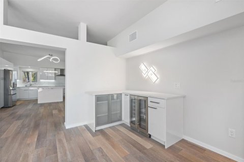 Casa en venta en Holmes Beach, Florida, 4 dormitorios, 264.4 m2 № 2101650 - foto 13