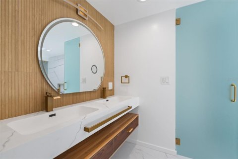 Casa en venta en Holmes Beach, Florida, 4 dormitorios, 264.4 m2 № 2101650 - foto 10