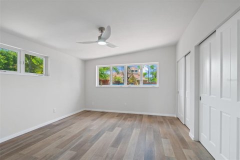 Casa en venta en Holmes Beach, Florida, 4 dormitorios, 264.4 m2 № 2101650 - foto 25