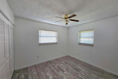 House in Altamonte Springs, Florida 4 bedrooms, 124.12 sq.m. № 2415190 - photo 7