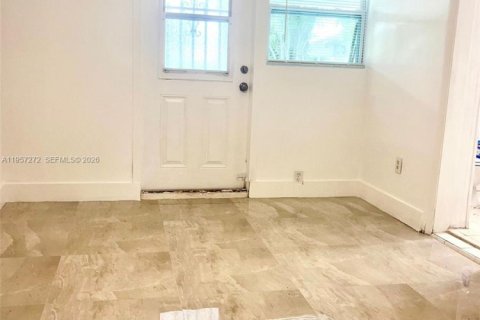 House in West Park, Florida 1 bedroom, 115.38 sq.m. № 2011256 - photo 6