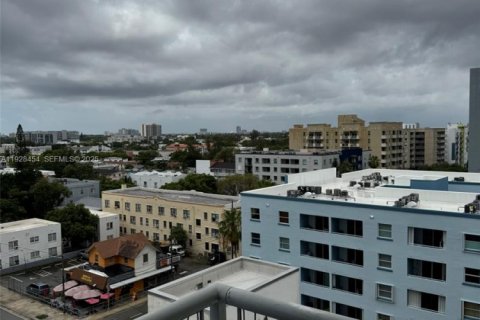 Condo in Miami, Florida, 1 bedroom № 1989357 - photo 30