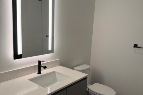 Appartement à louer à Fort Lauderdale, Floride: 3 pièces, 66624.49 m2 № 2084440 - photo 4