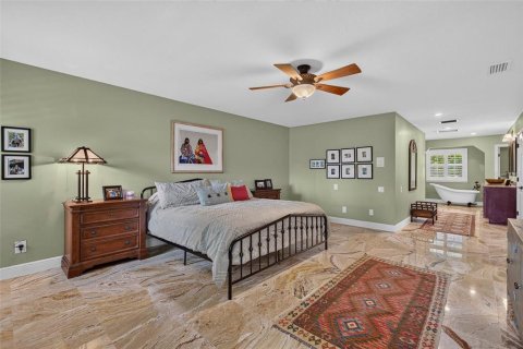 Casa en venta en Tarpon Springs, Florida, 3 dormitorios, 252.04 m2 № 2266604 - foto 23