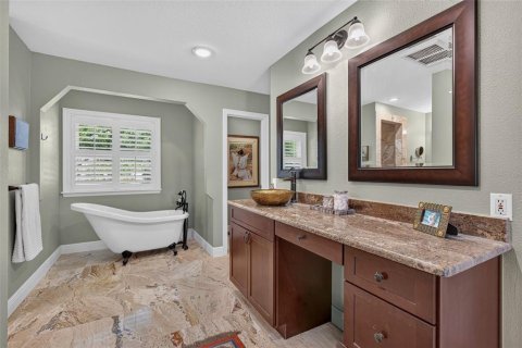 Casa en venta en Tarpon Springs, Florida, 3 dormitorios, 252.04 m2 № 2266604 - foto 25