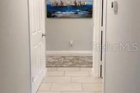 Casa en venta en Cape Coral, Florida, 4 dormitorios, 168.06 m2 № 2299280 - foto 9