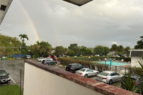 Снять в аренду квартиру в Маргит, Флорида 1 спальня, № 1945435 - фото 5