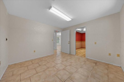 Купить коммерческую недвижимость в Окала, Флорида 188.96м2, № 1737168 - фото 12