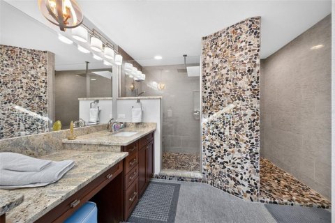 Villa ou maison à vendre à Port Charlotte, Floride: 4 chambres, 201.97 m2 № 2407028 - photo 29