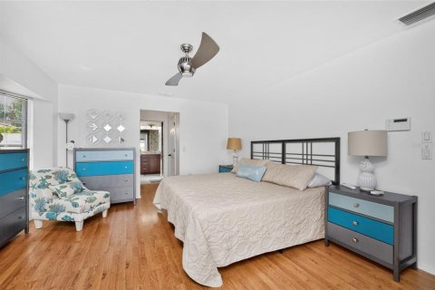 Villa ou maison à vendre à Port Charlotte, Floride: 4 chambres, 201.97 m2 № 2407028 - photo 21