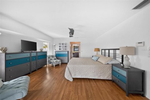 Villa ou maison à vendre à Port Charlotte, Floride: 4 chambres, 201.97 m2 № 2407028 - photo 23
