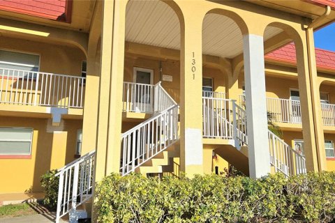 Condo in Clearwater, Florida, 2 bedrooms  № 1518778 - photo 1