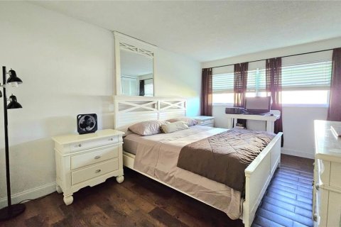 Condo in Clearwater, Florida, 2 bedrooms  № 1518778 - photo 11