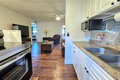 Condo in Clearwater, Florida, 2 bedrooms  № 1518778 - photo 7