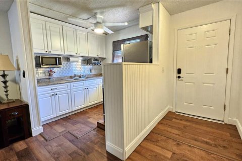 Condo in Clearwater, Florida, 2 bedrooms  № 1518778 - photo 6