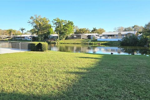 Condo in Clearwater, Florida, 2 bedrooms  № 1518778 - photo 27