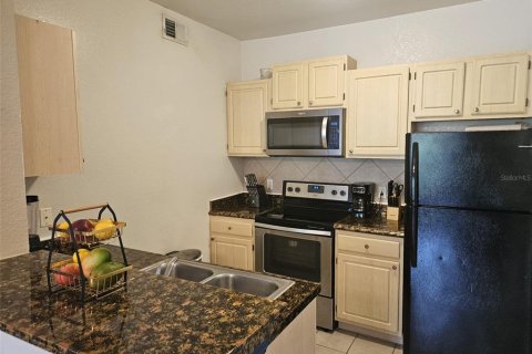 Condo in Kissimmee, Florida, 1 bedroom  № 1906852 - photo 5