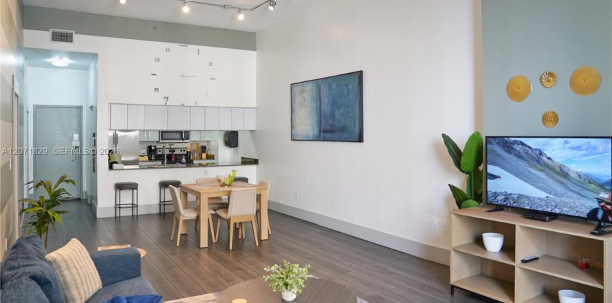 Condo à Miami, Floride, 2 chambres  № 2303674