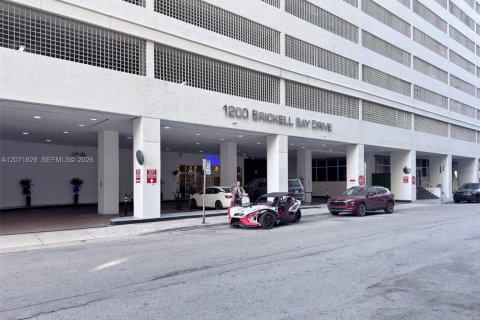 Copropriété à louer à Miami, Floride: 2 chambres, 99.59 m2 № 2303674 - photo 22