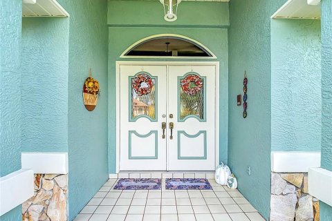 Casa en venta en Spring Hill, Florida, 3 dormitorios, 167.41 m2 № 2361296 - foto 2