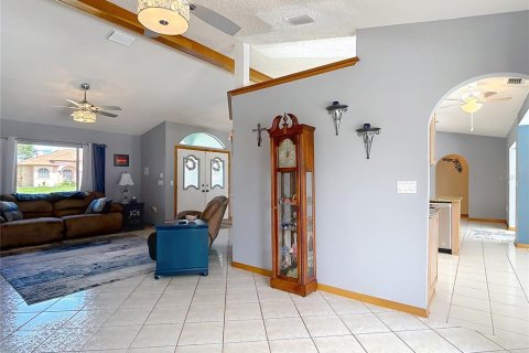 Casa en venta en Spring Hill, Florida, 3 dormitorios, 167.41 m2 № 2361296 - foto 12