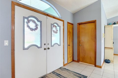 Casa en venta en Spring Hill, Florida, 3 dormitorios, 167.41 m2 № 2361296 - foto 3