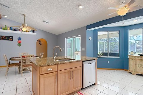 Casa en venta en Spring Hill, Florida, 3 dormitorios, 167.41 m2 № 2361296 - foto 18