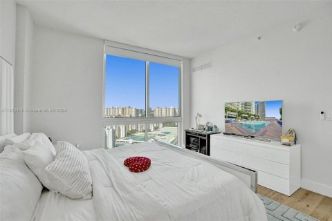 Copropriété à vendre à Sunny Isles Beach, Floride: 3 chambres, 135.45 m2 № 1926256 - photo 25