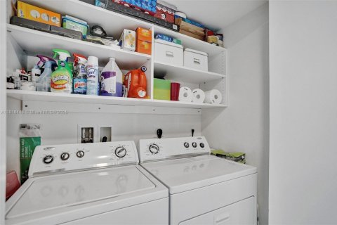 Copropriété à vendre à Sunny Isles Beach, Floride: 3 chambres, 135.45 m2 № 1926256 - photo 29