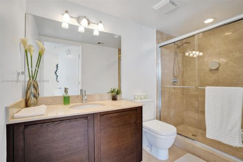 Copropriété à vendre à Sunny Isles Beach, Floride: 3 chambres, 135.45 m2 № 1926256 - photo 28