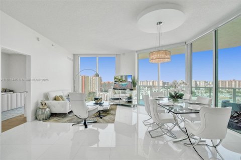 Copropriété à vendre à Sunny Isles Beach, Floride: 3 chambres, 135.45 m2 № 1926256 - photo 8