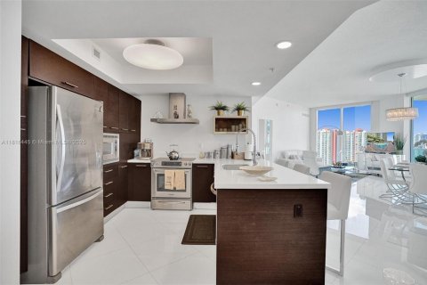 Copropriété à vendre à Sunny Isles Beach, Floride: 3 chambres, 135.45 m2 № 1926256 - photo 3