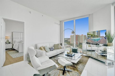 Copropriété à vendre à Sunny Isles Beach, Floride: 3 chambres, 135.45 m2 № 1926256 - photo 15