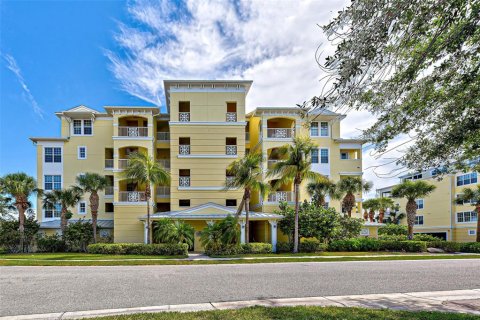 Condominio en venta en Englewood, Florida, 3 dormitorios, 160.63 m2 № 1718637 - foto 2