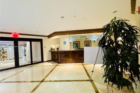 Copropriété à vendre à Aventura, Floride: 2 chambres, 96.9 m2 № 1936679 - photo 28