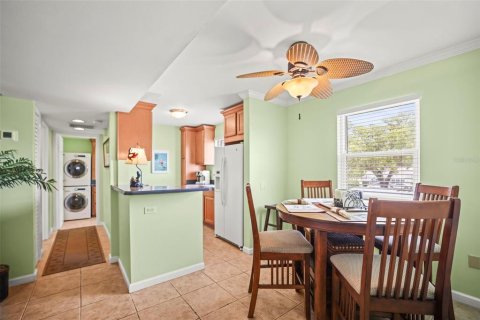 Condo in Dunedin, Florida, 2 bedrooms  № 1856526 - photo 8