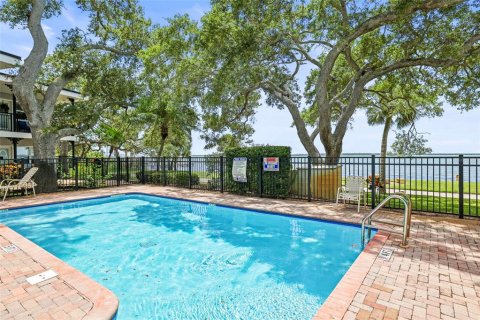 Condo in Dunedin, Florida, 2 bedrooms  № 1856526 - photo 22