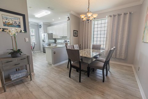 Casa en venta en Port St. Lucie, Florida, 2 dormitorios, 147.25 m2 № 2078333 - foto 6