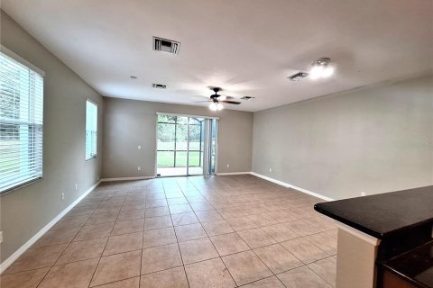 Townhouse in Oviedo, Florida 3 bedrooms, 162.86 sq.m. № 1866636 - photo 5