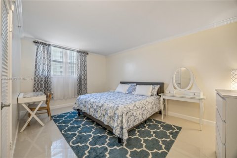 Condo in Hollywood, Florida, 2 bedrooms  № 2035703 - photo 28