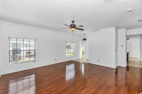 Casa en alquiler en Orlando, Florida, 3 dormitorios, 148.64 m2 № 1904876 - foto 4