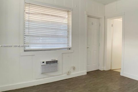 House in Hollywood, Florida № 2069327 - photo 9